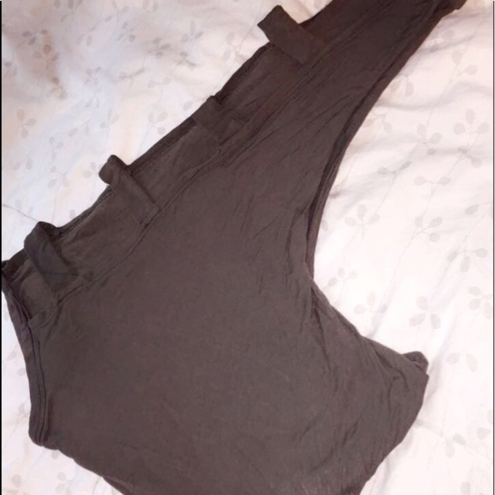 Cute green top with cut out sleeves